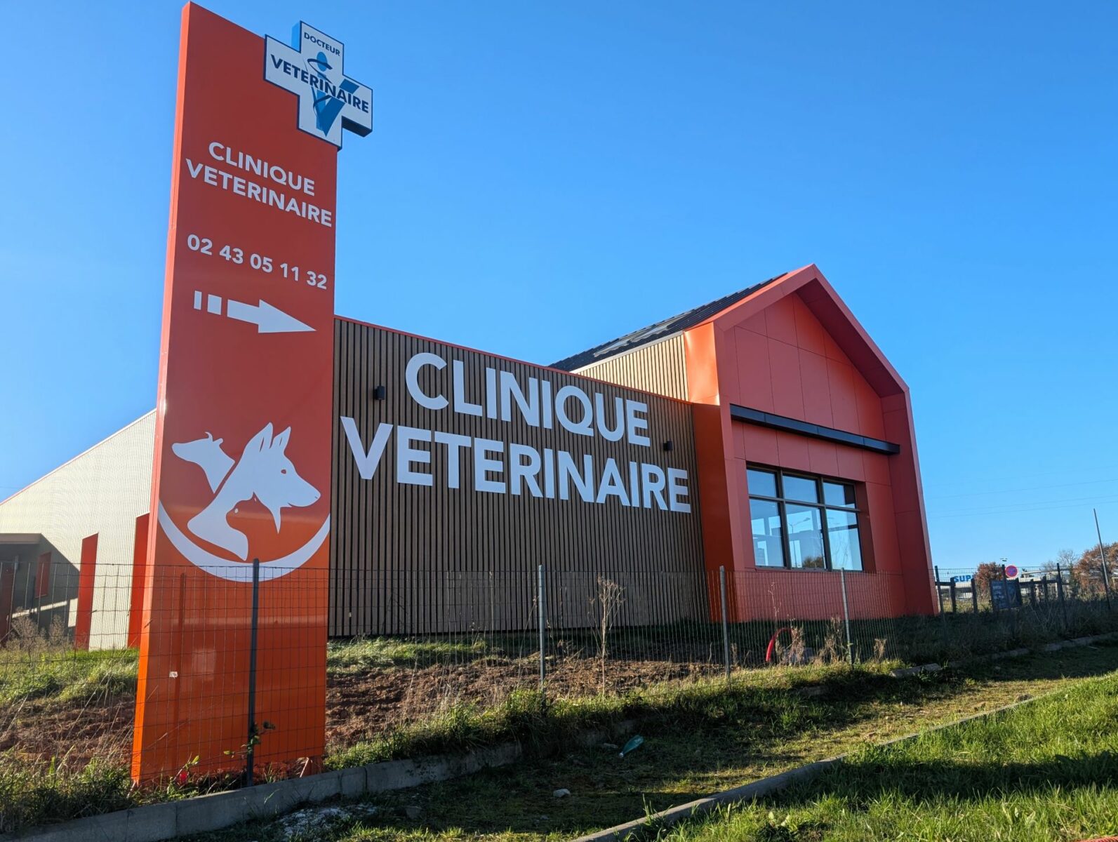 Clinique Veterinaire De La Hainaud Veterinaire A Ernee Exterieur